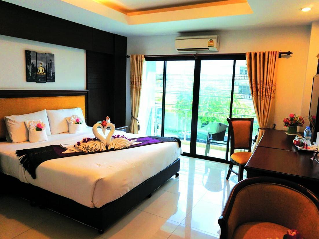 Aya Place Pattaya Buitenkant foto