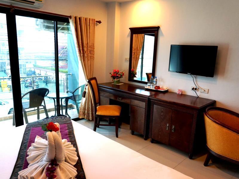 Aya Place Pattaya Buitenkant foto