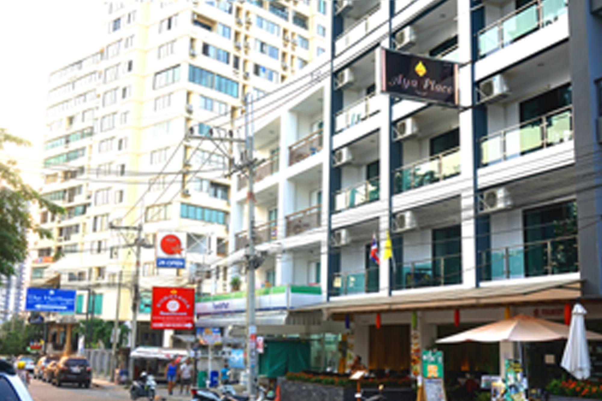 Aya Place Pattaya Buitenkant foto